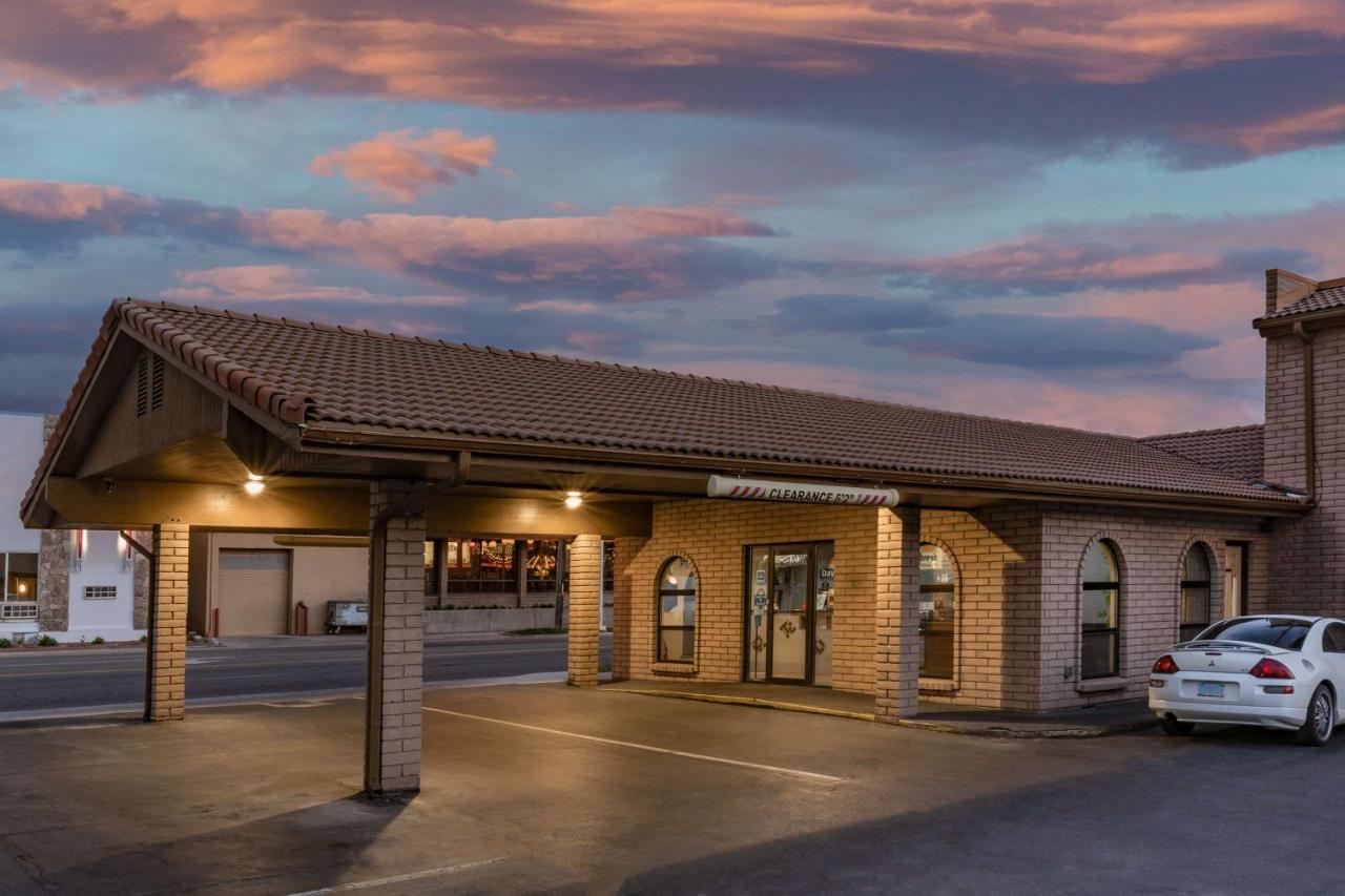 Days Inn By Wyndham Winnemucca Exterior photo